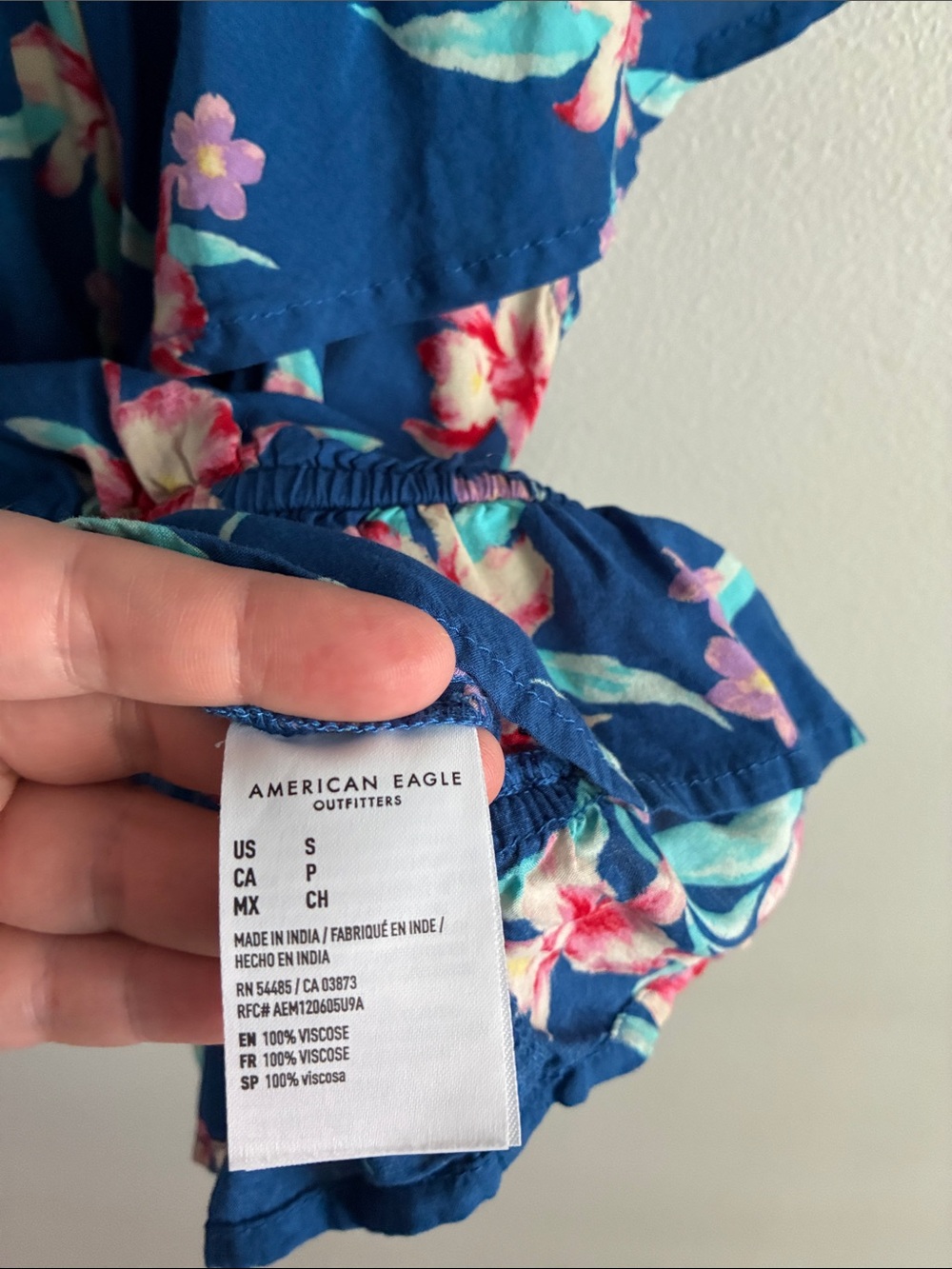 American Eagle Floral One Shoulder Ruffle Top Small Blue Tropical Boho - Picture 4 of 6